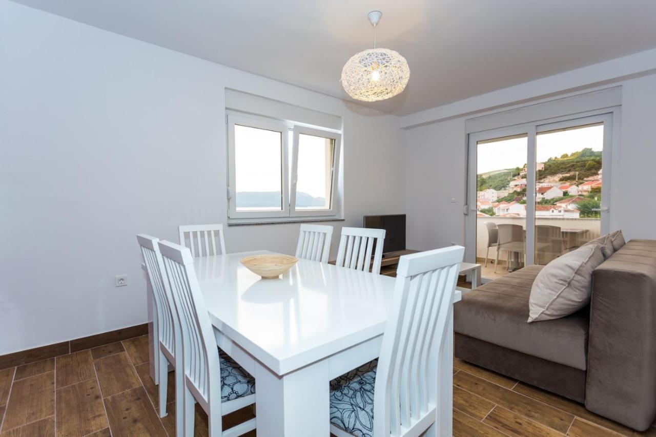 Appartement Butique Maris à Komarna Extérieur photo
